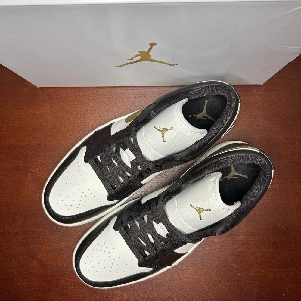 Nike Air Jordan 1 Low Shadow Brown (Size 9M / 10.5W)